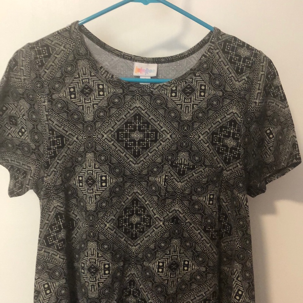 LuLaRoe black and white Carly dress